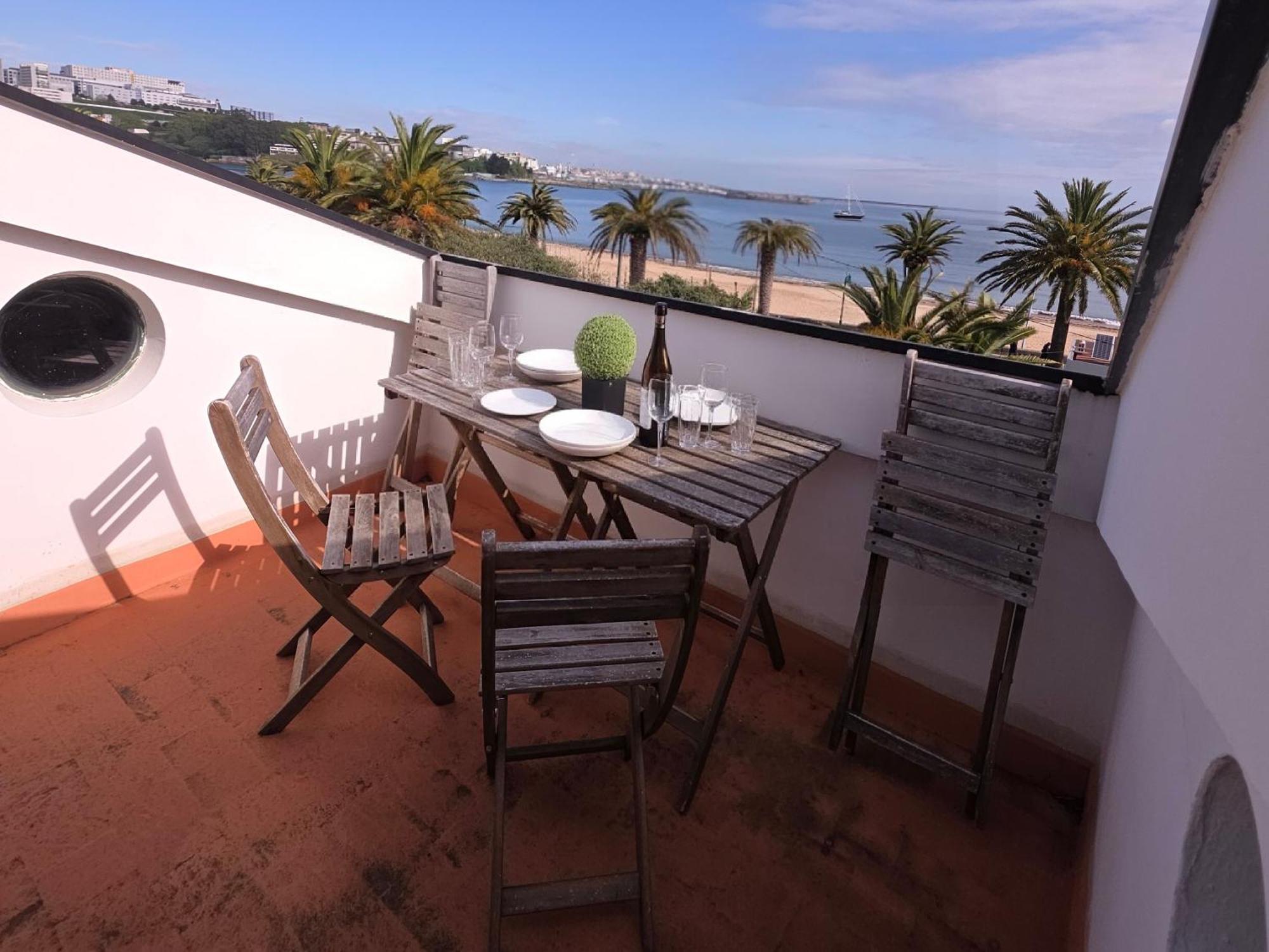 Ferienwohnung Precioso Atico Frente A La Playa De Santa Cristina A Coruña Exterior foto